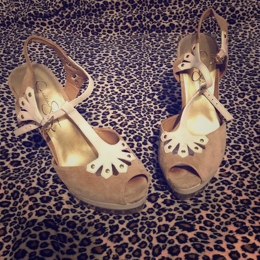 Reposhing 2 pairs of Jessica Simpson Heels